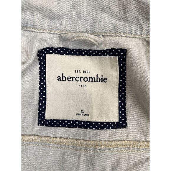 Abercrombie Kids Girls Casual Button Down Light Wash Denim Jean Vest Size XL - Picture 2 of 3